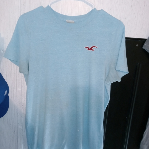 Hollister Shirt - Picture 3 of 3